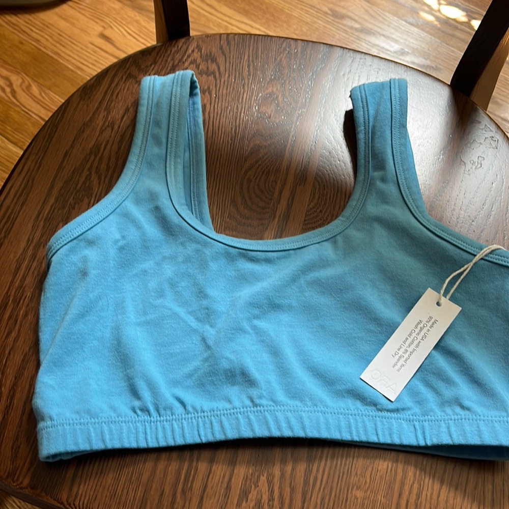 ARQ full coverage bra size medium new blue